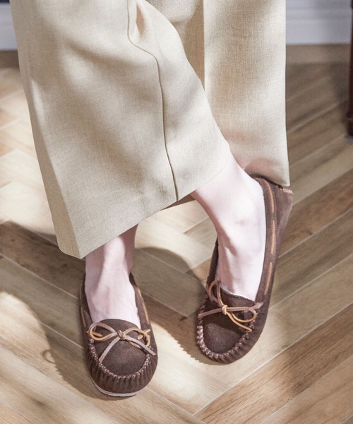 Minnetonka(ミネトンカ)の「【MINNETONKA/ミネトンカ 】 CALLY / キャリー ファーモカシン(モカシン/デッキシューズ・レディース・ブラック/ダークブラウン/ベージュ/ネイビー/グレー/ストーン・6/8/9/5/7)」の20枚目の写真