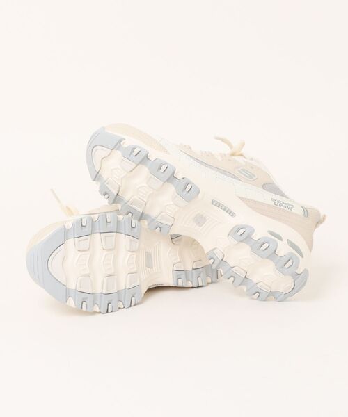 SKECHERS(スケッチャーズ)の「《SKECHERS》53D'LITES-SMOOTH NOSTALG(スニーカー・レディース・ホワイト系その他/ブラック×ホワイト/ホワイト×シルバー・25.0cm/24.5cm/24.0cm/23.5cm/23.0cm/22.5cm)」の5枚目の写真