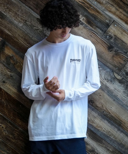 THRASHER(スラッシャー)の「CRACKED HOMETOWN L/S T-SHIRTS/THRASHER スラッシャークラックド ホームタウン 長袖 Tシャツ ロンT フロント バック ロゴ プリント ストリート スケート(Tシャツ/カットソー・メンズ・ブラック/ホワイト・MEDIUM/LARGE/X-LARGE/SMALL)」の8枚目の写真