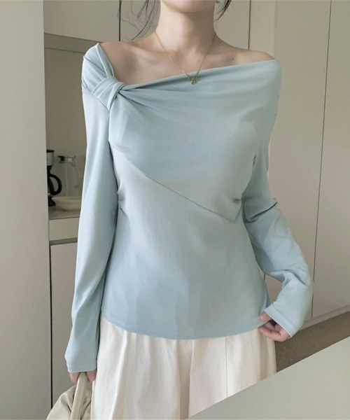 ReRe(リリ)の「ツイストネックオフショルトップス(Tシャツ/カットソー・レディース・ブルー/グレー/ブラック/ピンク/オフホワイト・FREE)」の22枚目の写真