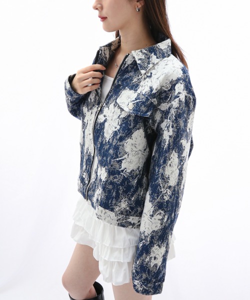 ENLIKE（エンリケ）の「グラフィカルフラワー オーバーサイズジャケット（その他アウター・レディース・マルチ・S/M）」の4枚目の写真