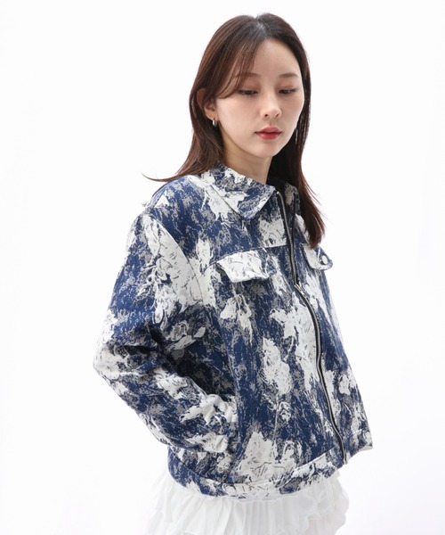 ENLIKE（エンリケ）の「グラフィカルフラワー オーバーサイズジャケット（その他アウター・レディース・マルチ・S/M）」の3枚目の写真
