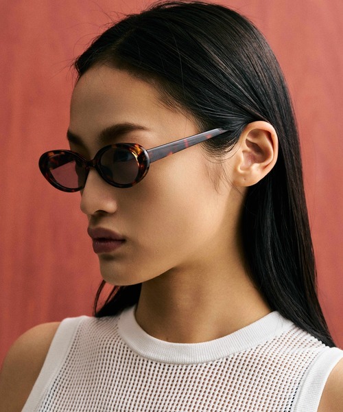 NUEF (ヌエフ)の「quatre-vingt-neuf89(サングラス・レディース・ブラック/ブラウン/ホワイト/ブラウン系その他・FREE)」の13枚目の写真