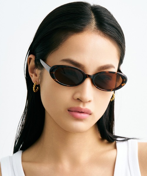 NUEF (ヌエフ)の「quatre-vingt-neuf89(サングラス・レディース・ブラック/ブラウン/ホワイト/ブラウン系その他・FREE)」の17枚目の写真