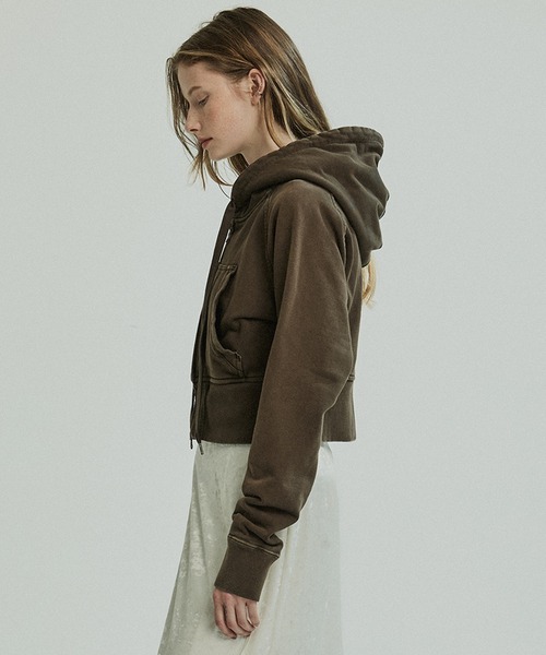 PUBLIC TOKYO(パブリックトウキョウ)の「極 コンパクトジップフーディ(パーカー・レディース・ブラウン・FREE)」の5枚目の写真