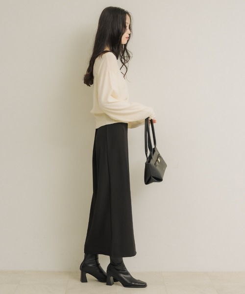 NEUNA（ヌナ）の「エッセンシャルクルーニット（ニット/セーター・レディース・ブラック/アイボリー/バーガンディー・FREE）」の8枚目の写真