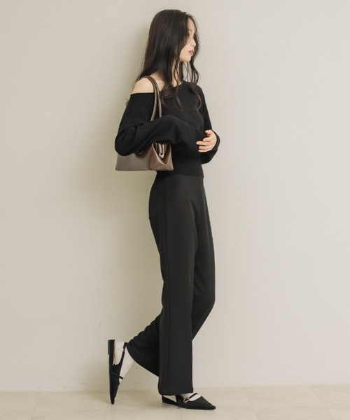 NEUNA（ヌナ）の「エッセンシャルクルーニット（ニット/セーター・レディース・ブラック/アイボリー/バーガンディー・FREE）」の19枚目の写真