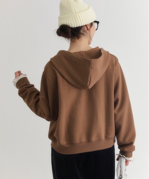 Right-on(ライトオン)の「【HONEYSUCKLE ROSE】ダブルジップパーカー (サスティナブル / 軽量 / 通気性 / レギュラーシルエット / 着回し)(パーカー・レディース・ブラウン/ライトグレー/ブラック・S/L/M)」の13枚目の写真