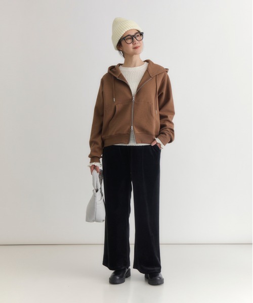 Right-on(ライトオン)の「【HONEYSUCKLE ROSE】ダブルジップパーカー (サスティナブル / 軽量 / 通気性 / レギュラーシルエット / 着回し)(パーカー・レディース・ブラウン/ライトグレー/ブラック・S/L/M)」の14枚目の写真