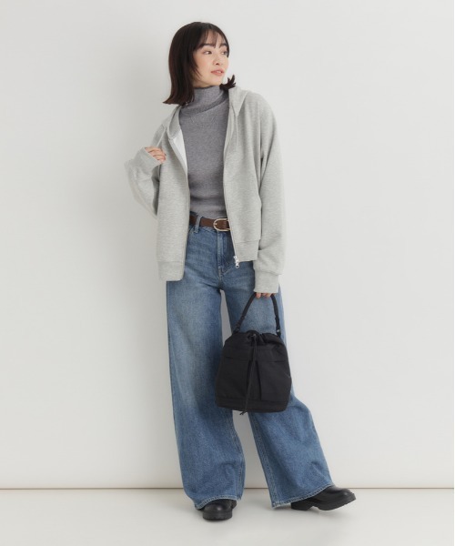 Right-on(ライトオン)の「【HONEYSUCKLE ROSE】ダブルジップパーカー (サスティナブル / 軽量 / 通気性 / レギュラーシルエット / 着回し)(パーカー・レディース・ブラウン/ライトグレー/ブラック・S/L/M)」の20枚目の写真