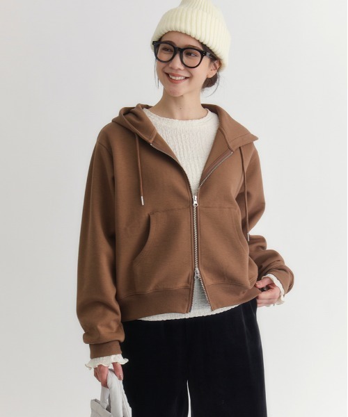 Right-on(ライトオン)の「【HONEYSUCKLE ROSE】ダブルジップパーカー (サスティナブル / 軽量 / 通気性 / レギュラーシルエット / 着回し)(パーカー・レディース・ブラウン/ライトグレー/ブラック・S/L/M)」の21枚目の写真