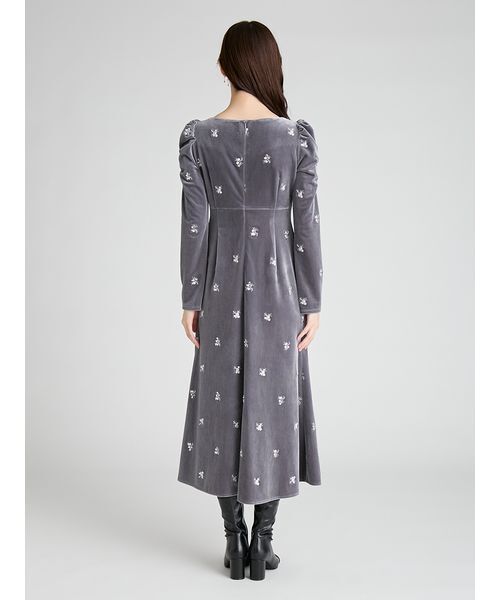 花柄刺繍ベロアワンピース（ワンピース）｜CELFORD（セルフォード）の