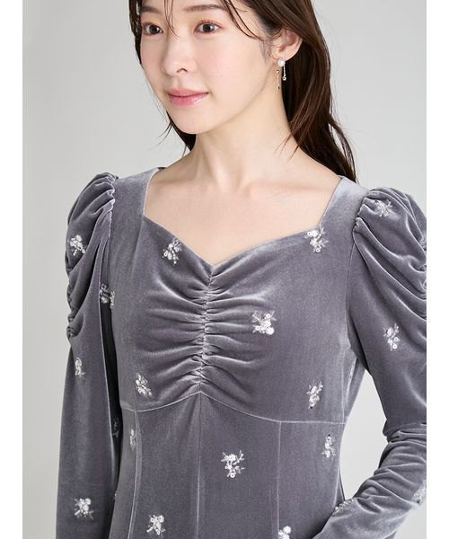 完売CELFORD ♡花柄刺繍の黒ベルベットワンピース 花柄刺繍ベロアワンピース(デイリーワンピース)｜DRESS（ドレス