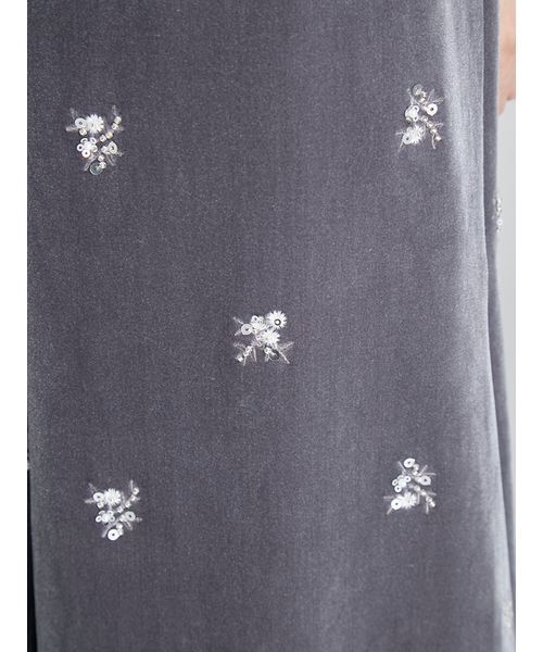 CELFORD（セルフォード）の「花柄刺繍ベロアワンピース（ワンピース・レディース・アイボリー/ブラック/グレー・38/36）」の10枚目の写真