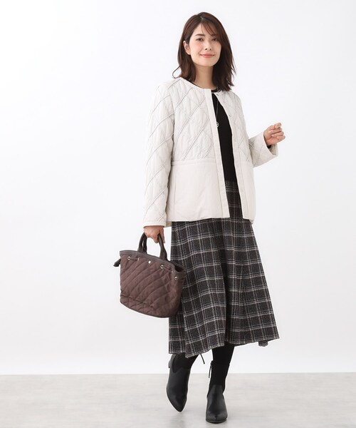 Reflect(リフレクト)の「【気軽な羽織に◎】中綿キルティングショートコート(その他アウター・レディース・ブラック/ライトベージュ・05/07/09/11/13/15 /17)」の12枚目の写真