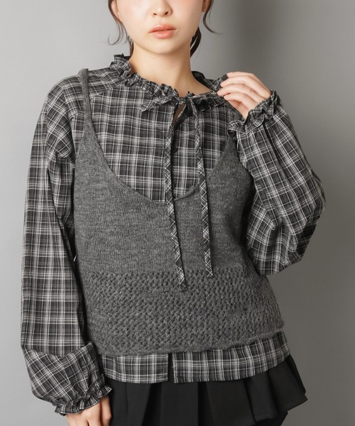 SPINNS（スピンズ）の「長袖チェックブラウス+ビスチェセット（シャツ/ブラウス・レディース・ブラウン/ネイビー/グレー・ONESIZE）」の17枚目の写真