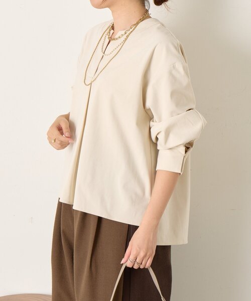 Jena espace merveilleux(ジェナ エスパスメルヴェイユ)の「【伸縮性抜群◎】ストレッチ起毛ネックブラウス(シャツ/ブラウス・レディース・ブラック/ブルー/アイボリー・FREE)」の8枚目の写真