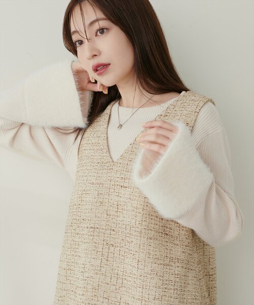 natural couture(ナチュラルクチュール)の「〈canami〉袖口フェザーリブニットプルオーバー(ニット/セーター・レディース・モカ/ピンク/アイボリー/ブラック・FREE)」の1枚目の写真