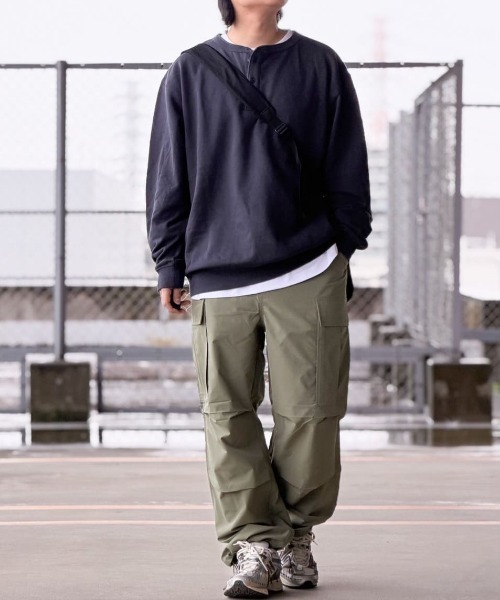 BACK NUMBER（バックナンバー）の「【BACK NUMBER】スウェットヘンリーネックプルオーバートレーナー（スウェット・メンズ・ネイビー/ブラウン/ブラック・L/XL/M）」の14枚目の写真