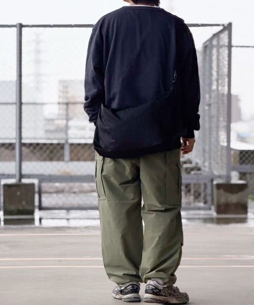 BACK NUMBER（バックナンバー）の「【BACK NUMBER】スウェットヘンリーネックプルオーバートレーナー（スウェット・メンズ・ネイビー/ブラウン/ブラック・L/XL/M）」の16枚目の写真