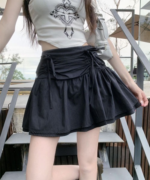 VIBGYOR Women（ヴィブジョー　ウィメン）の「【Mayree】ティアード ドロストデザイン リボン ミニ スカート（スカート・レディース・ホワイト/ブラック・MEDIUM/LARGE/SMALL）」の8枚目の写真