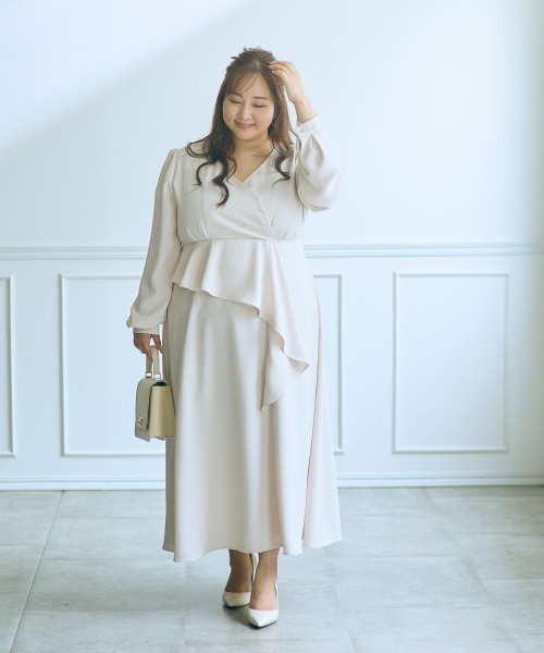 SMILE LAND（スマイルランド）の「＜大きいサイズ＞【らめちゃんコラボ】カシュクールデザインワンピース JERRYSELECT（ワンピース・レディース・アイボリー/ブラック・L/LL/3L/4L/5L）」の20枚目の写真