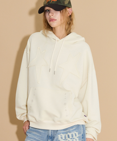 HOODHOOD(フッドフッド)の「スターアップリケ刺繍フードアイボリー(パーカー・レディース・その他・1/2)」の2枚目の写真