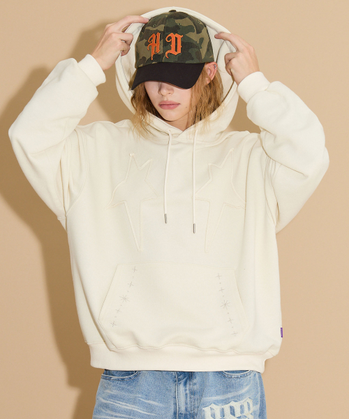 HOODHOOD(フッドフッド)の「スターアップリケ刺繍フードアイボリー(パーカー・レディース・その他・1/2)」の4枚目の写真
