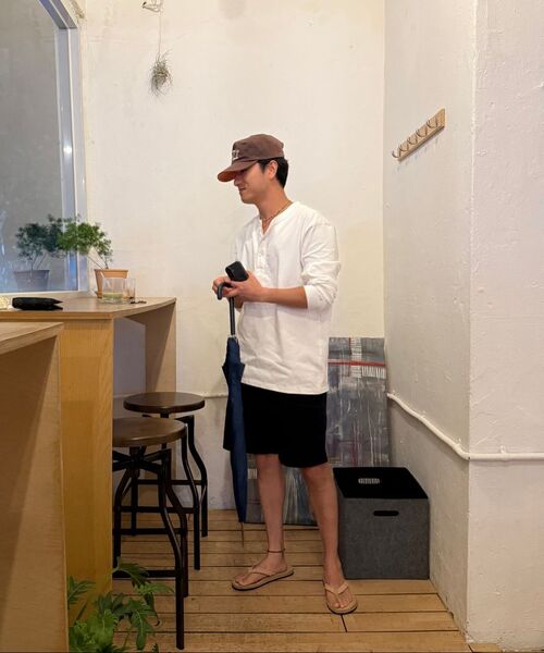 OUTSTANDING(アウトスタンディング)の「HENLEY NECK LONG SLEEVE TEE_OFF WHITE(Tシャツ/カットソー・メンズ・その他・SMALL/MEDIUM/LARGE)」の11枚目の写真