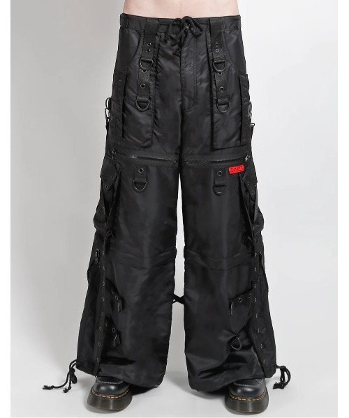 TRIPP nyc（トリップニューヨークシティ）の「【TRIPP nyc】X STRAP SPACE OUT PANT[NY7296M] / 【トリップ ニューヨーク 】ボンテージストラップナイロンワイドパンツ（カーゴパンツ・メンズ・ブラック・XS）」の5枚目の写真