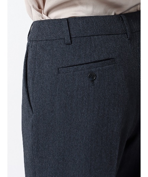 SUIT SQUARE（スーツスクエア）の「セミフレアパンツ ウォッシャブル ストレッチ 防シワ ウールライクポリエステル ヘリンボーン（スラックス・レディース・ネイビー・42(13号)/40(11号)/38(9号)/36(7号)）」の7枚目の写真