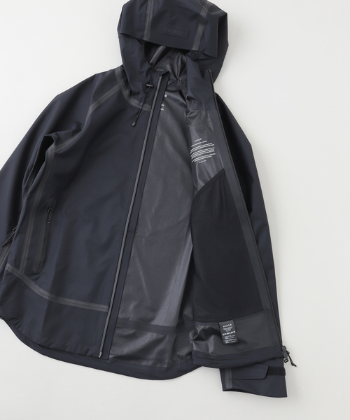 EDIFICE（エディフィス）の「AYAQ(アヤック) LONAK HARD SHELL INUIT（その他アウター・メンズ・ブラック・MEDIUM/LARGE）」の6枚目の写真