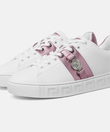 VERSACE（ヴェルサーチ）の「グレカ 装飾 スニーカー（スニーカー）」
