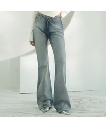 Vivacious（ビバシャス）の「Milk Bootscut LIGHT BLUE（デニムパンツ）」