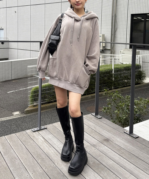 SPIRALGIRL（スパイラルガール）の「ピグメントドルマンパーカーワンピース（ワンピース・レディース・ブラック/ブルー/グレー・FREE）」の10枚目の写真