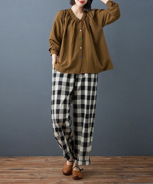 ONEP STAR(ワンピスター)の「カラーボタンギャザーブラウス(シャツ/ブラウス・レディース・ライトブルー/タン・X-LARGE/LARGE/MEDIUM)」の20枚目の写真