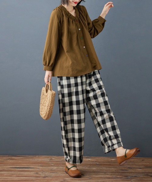 ONEP STAR(ワンピスター)の「カラーボタンギャザーブラウス(シャツ/ブラウス・レディース・ライトブルー/タン・X-LARGE/LARGE/MEDIUM)」の22枚目の写真