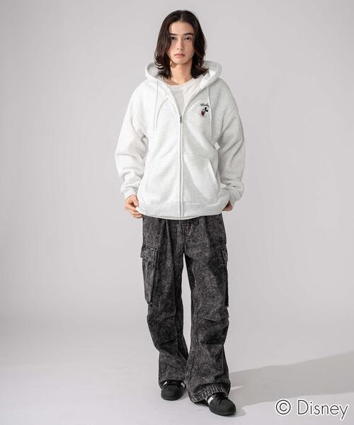 Disney（ディズニー）の「WEGO/ミッキーZIPパーカー (軽ボア)（パーカー・メンズ・スミクロ/アッシュグレー・MEDIUM/LARGE）」の5枚目の写真