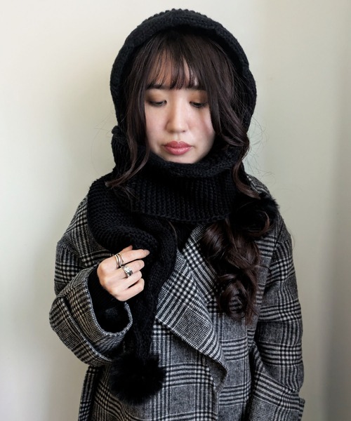 styiro（スタイロ）の「あったか裏起毛ポンポンニットフーディーマフラー（ネックウォーマー/スヌード・レディース・ブラック/レッド/グレー/モカ・FREE）」の8枚目の写真