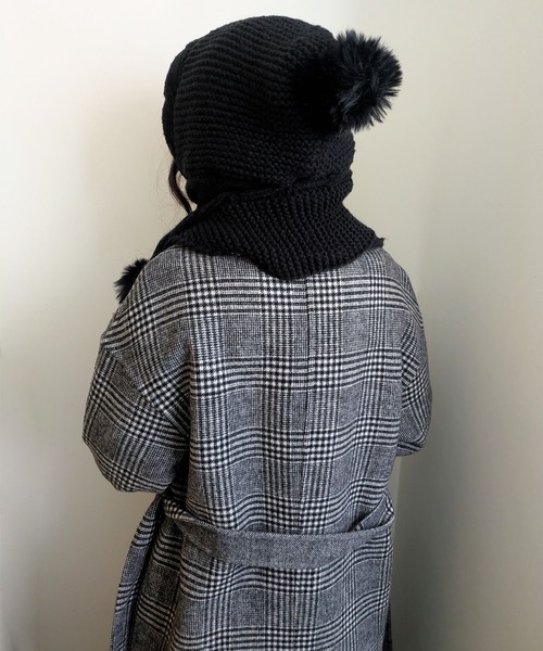 styiro（スタイロ）の「あったか裏起毛ポンポンニットフーディーマフラー（ネックウォーマー/スヌード・レディース・ブラック/レッド/グレー/モカ・FREE）」の17枚目の写真
