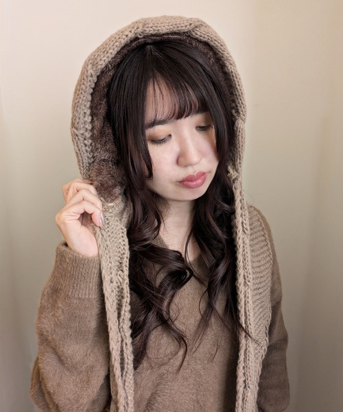 styiro（スタイロ）の「あったか裏起毛ポンポンニットフーディーマフラー（ネックウォーマー/スヌード・レディース・ブラック/レッド/グレー/モカ・FREE）」の21枚目の写真