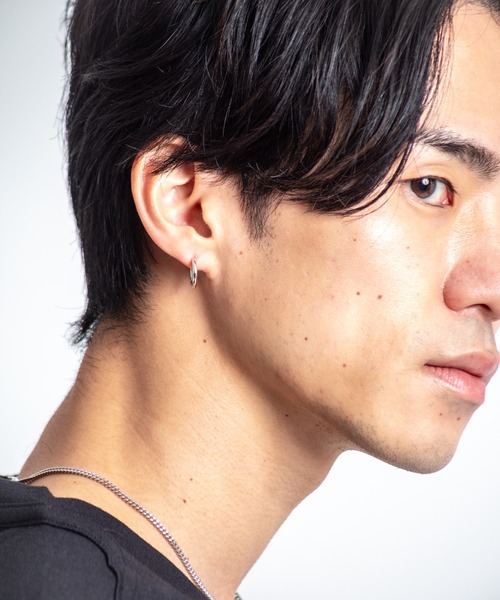 TOM WOOD(トムウッド)の「【TOMWOOD】Classic Hoop Small クラシックフープ スモール シルバー ピアス ユニセックス(ピアス(両耳用)・レディース・シルバー・FREE)」の7枚目の写真
