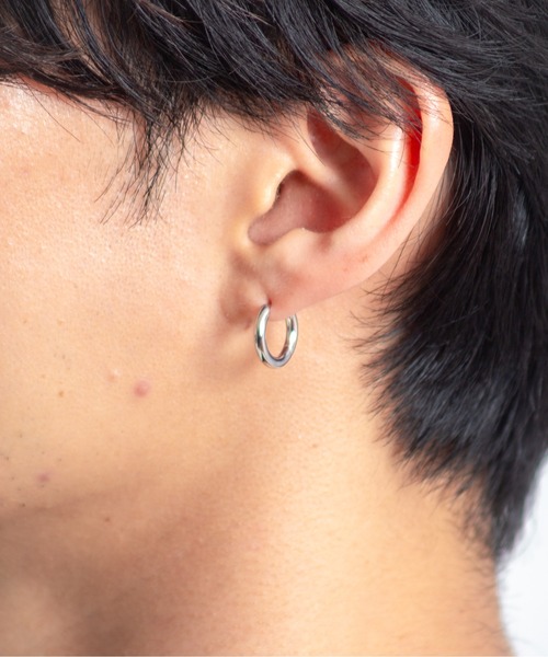 TOM WOOD(トムウッド)の「【TOMWOOD】Classic Hoop Small クラシックフープ スモール シルバー ピアス ユニセックス(ピアス(両耳用)・レディース・シルバー・FREE)」の10枚目の写真