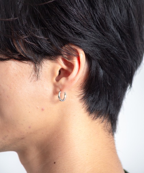 TOM WOOD(トムウッド)の「【TOMWOOD】Classic Hoop Small クラシックフープ スモール シルバー ピアス ユニセックス(ピアス(両耳用)・レディース・シルバー・FREE)」の11枚目の写真