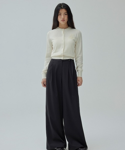 COVERNAT(カバーナット)の「WOMEN'S BASIC ROUND WOOL KNIT CARDIGAN(カーディガン/ボレロ・レディース・ライトブルー/アイボリー/ブラウン・MEDIUM/SMALL)」の4枚目の写真