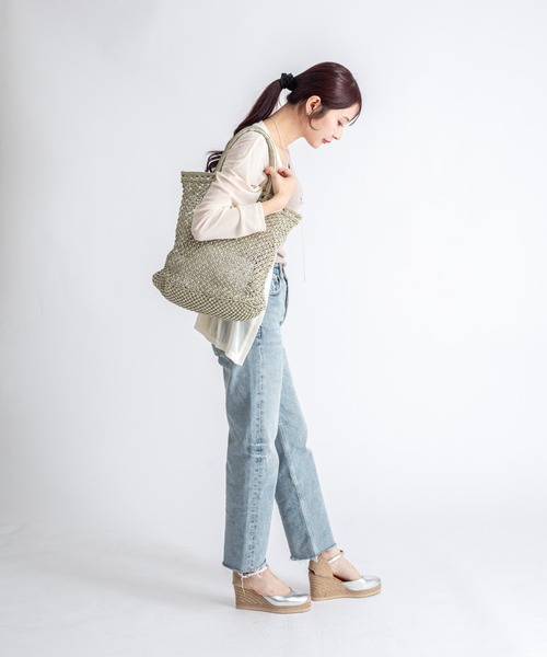 The Bagmati(ザバグマティ)の「【The Bagmati/ザバグマティ】かごバッグ メタリックコード マクラメ編み(かごバッグ・レディース・ホワイトゴールド/シルバー・FREE)」の18枚目の写真
