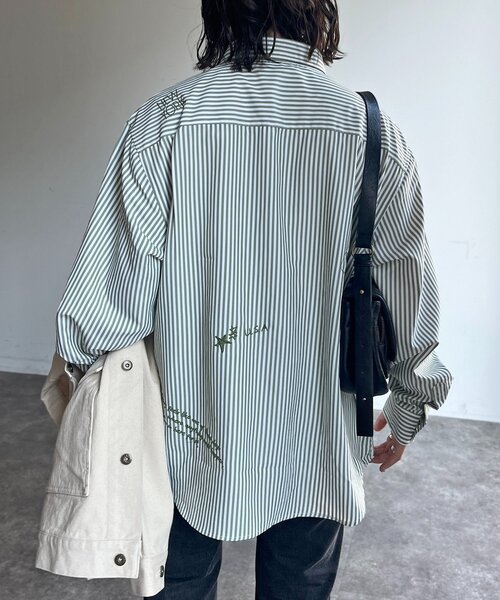 CPCM(シーピーシーエム)の「落書き刺繍シャツ(シャツ/ブラウス・レディース・グリーン/ネイビー/サックスブルー・FREE)」の6枚目の写真