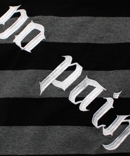 A'GEM/9 × .kom 『GALFY/ガルフィー』バチバチピアスTee セレクト