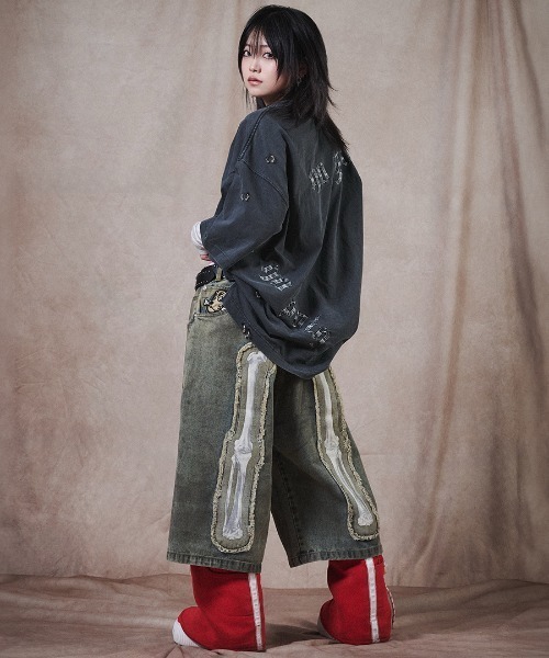 GALFY(ガルフィー)の「A'GEM/9 × .kom 『GALFY/ガルフィー』バチバチピアスTee(Tシャツ/カットソー・メンズ・グレー/ブラック/ブラック×グレー・L)」の5枚目の写真