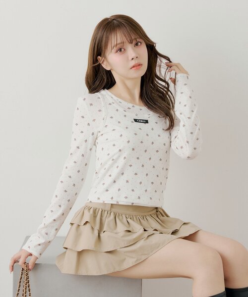 Chico(チコ)の「花柄レイヤードトップス(Tシャツ/カットソー・レディース・ブルー/ブルー系その他3/ホワイト系その他3/ピンク・FREE)」の4枚目の写真